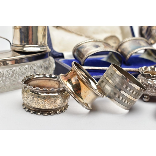 47 - A PARCEL OF LATE 19TH AND 20TH CENTURY SILVER, comprising a cased pair of Elizabeth II oval napkin r... 