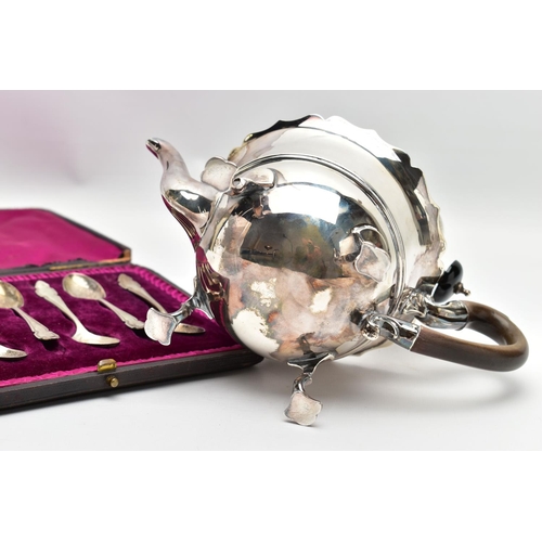 50 - AN EARLY 20TH CENTURY SILVER TEAPOT AND A SET OF SIX GEORGE V SILVER COFFEE SPOONS IN AN UNASSOCIATE... 
