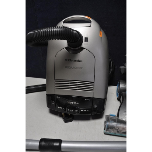 1096 - A VAX U87-MA-P VACUUM along with a vax U88-W1-B vacuum cleaner and a Electrolux ZCE2000 vacuum (PAT ... 