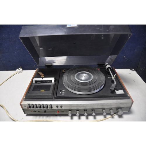 1106 - A PANASONIC SG-1070L TURNTABLE with cassette recorder and FM tuner (UNTESTED)