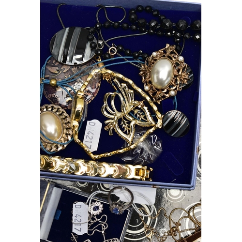 119 - AN ASSORTMENT OF WHITE METAL AND MAINLY COSTUME JEWELLERY, to include a set of oval cut tanzanite an... 