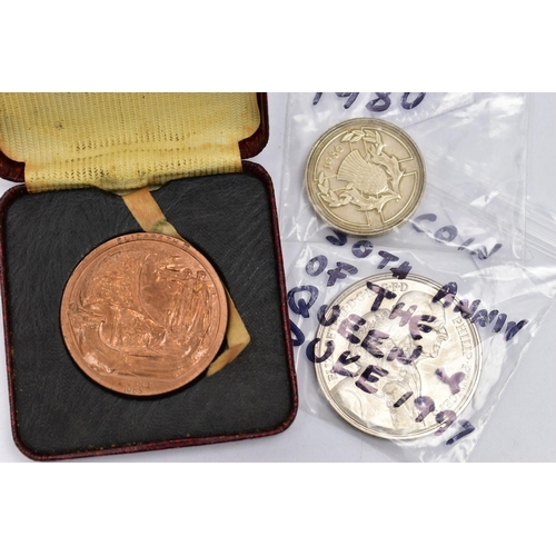 138 - A SMALL PACKAGE CONTAINING A BRONZE MEDAL FOR ELIZABETH II CORONATION, In box of issue with a five p... 