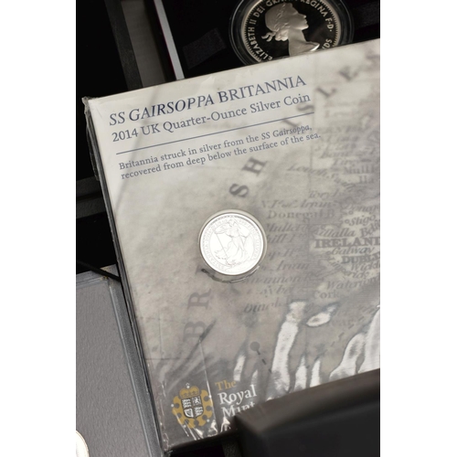 139 - A SHOE BOX CONTAINING COINS AND COMMEMORATIVES, to include 20th century UK coins with over 500 grams... 