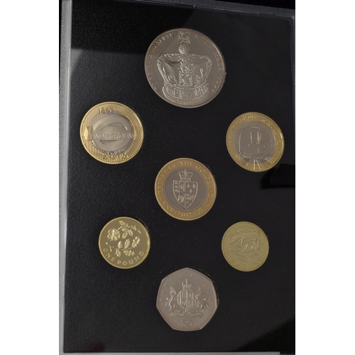 141 - TWO HEAVY BOXES OF MAINLY UK COINAGE, to include over 900 grams of pre 1947 silver coins with a smal... 