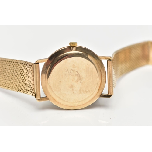 71 - A 9CT GOLD WRISTWATCH, hand wound movement, round champagne dial, signed 'Record de luxe', Roman num... 