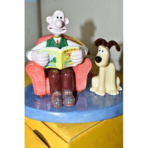 358 - THREE BOXED COALPORT WALLACE AND GROMIT FIGURES /FIGURE GROUPS, comprising 'Decorating in Techno Tro... 