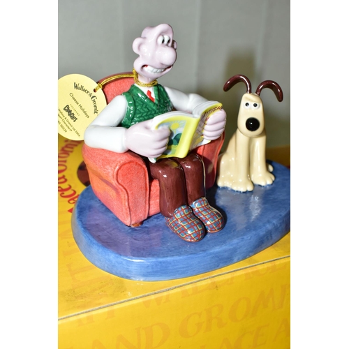 358 - THREE BOXED COALPORT WALLACE AND GROMIT FIGURES /FIGURE GROUPS, comprising 'Decorating in Techno Tro... 