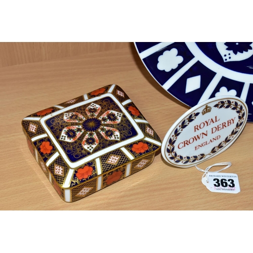 363 - A ROYAL CROWN DERBY OLD IMARI TRINKET BOX, AN UNFINISHED IMARI PLATE AND A DISPLAY SIGN, comprising ... 