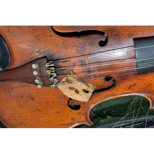 425 - A CASED VINTAGE VIOLIN, with a two piece back, bears a printed Antonius Stradivarius label, length o... 