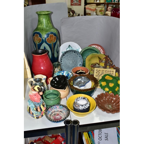 459 - A GROUP OF ART POTTERY AND OTHER CERAMICS, most pieces unsigned, some student pottery, pieces to inc... 