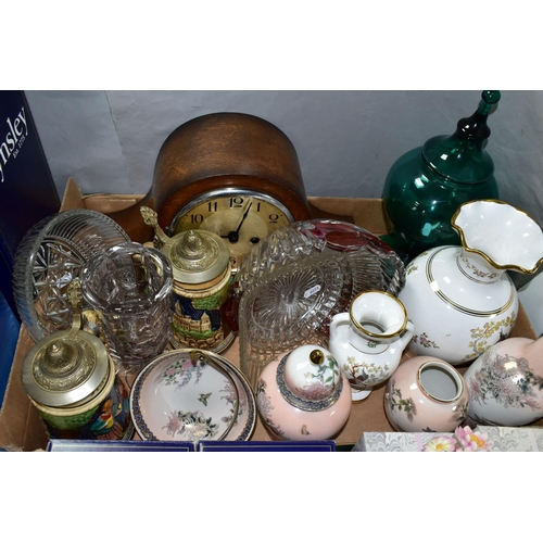 495 - DECORATIVE CERAMICS AND GLASS ETC, to include boxed Aynsley Cottage Garden flower baskets, two boxed... 