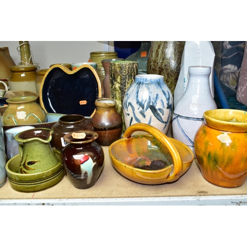 507 - A QUANTITY OF STUDIO POTTERY, LAMPS AND SALT GLAZED JARS, to include Ewweny Pottery comprising a sma... 