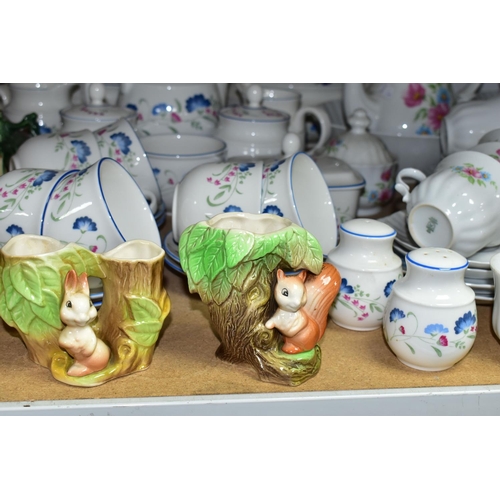 510 - A GROUP OF TEAWARES AND CERAMICS, comprising  Royal Doulton Expressions 'Windermere' pattern two cov... 