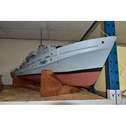 549 - A RADIO CONTROL MODEL BOAT 'HMS KINGFISHER' P260, of fibreglass, wood and plastic construction, fitt... 