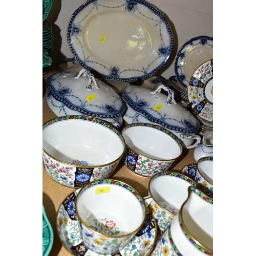 554 - A GROUP OF EARLY MINTON TEAWARES AND FLOW BLUE DINNERWARE, comprising Minton G4952 floral pattern wi... 