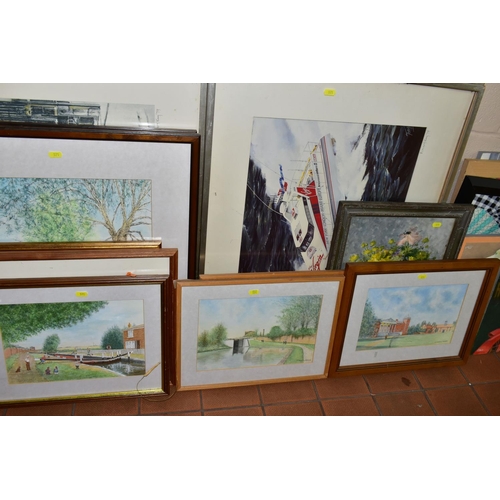 571 - A QUANTITY OF PAINTINGS AND PRINTS, to include oils on board and pen and wash drawings depicting Lon... 