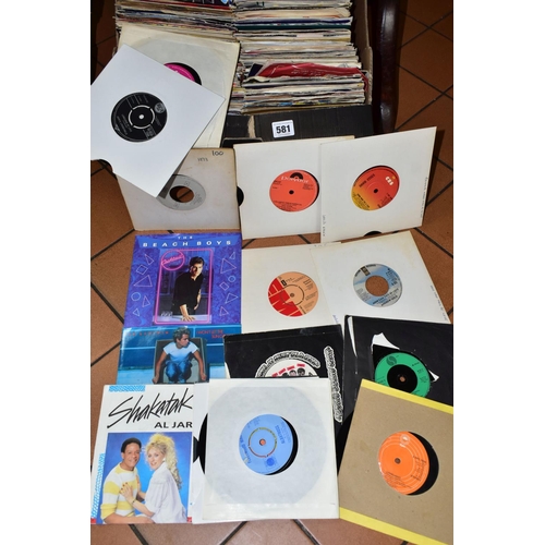 581 - A BOX OF APPROXIMATELY FOUR HUNDRED AND FIFTY VINYL SINGLES, plain and picture sleeves, artists to i... 