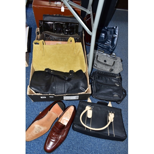 469 - A BOX AND LOOSE HANDBAGS AND BRIEFCASES ETC, brands include Tommy & Kate, Joshua Taylor, Billy Bag, ... 