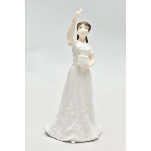 1072A - A ROYAL DOULTON LADY FIGURE 'HAPPY CHRISTMAS' FROM THE SENTIMENTS COLLECTION, HN4255, printed marks,... 