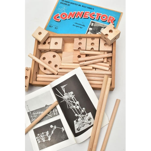 1126A - A CHILDS 1950'S WILLY FANGEL'S No41 CONNECTOR WOODEN CONSTRUCTION KIT, conceived by a Danish archite... 