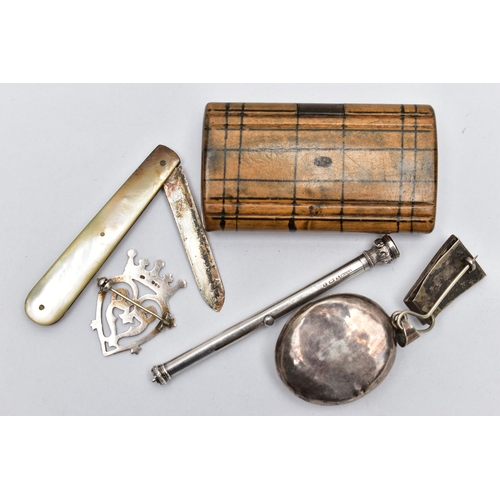 65 - A SELECTION OF ITEMS, to include a silver Luckenbooth brooch, hallmarked 'T.E' Edinburgh 1969, fitte... 