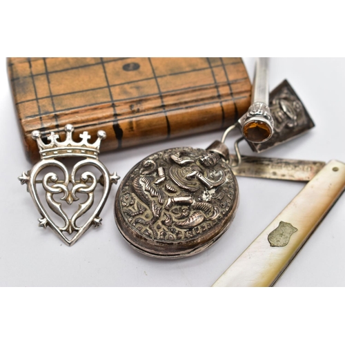 65 - A SELECTION OF ITEMS, to include a silver Luckenbooth brooch, hallmarked 'T.E' Edinburgh 1969, fitte... 