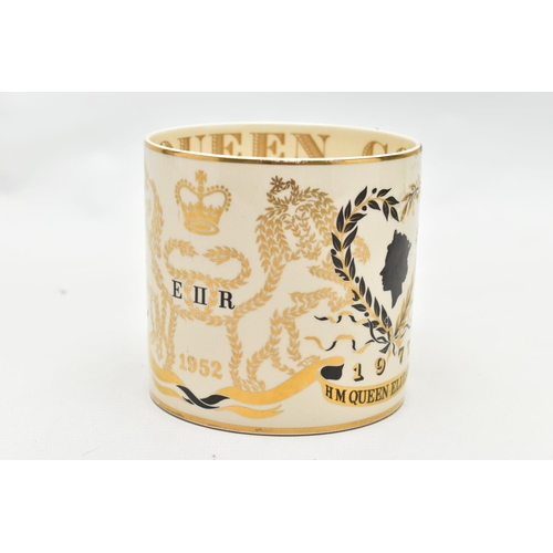 929A - A WEDGWOOD 'SILVER JUBILEE OF HER MAJESTY QUEEN ELIZABETH II 1952-1977' MUG, designed by Richard Guy... 