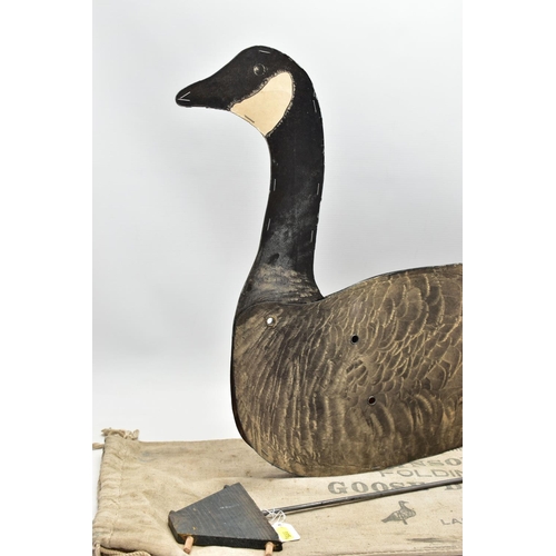 995A - A VINTAGE AMERICAN 'JOHNSON'S FOLDING GOOSE DECOY', the printed card decoy of a Canada Goose by Wm. ... 