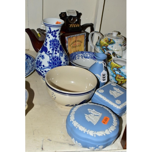333 - A GROUP OF CERAMICS AND GLASS WARES, to include a Webb Corbett cut crystal decanter, a boxed Aynsley... 