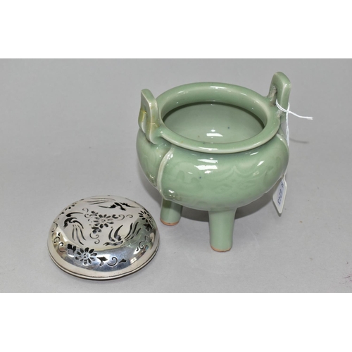 375 - A 20TH CENTURY CHINESE PORCELAIN CELADON GLAZED TWIN HANDLED CENSER WITH A PIERCED WHITE METAL COVER... 