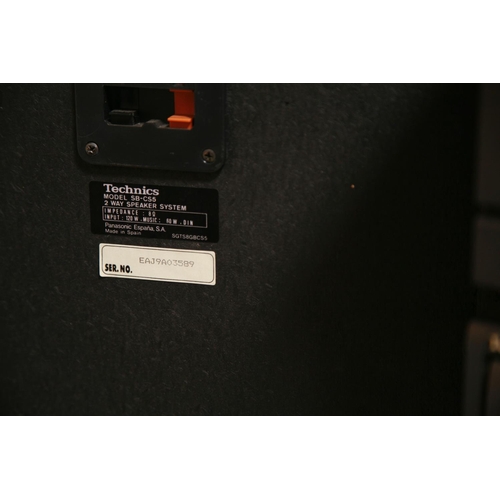 905 - A TECHNICS COMPONANT HI FI  including an A900 Mk2 amplifier, RS-TR373M2 Dual Tape Deck, a SL-PG420A ... 