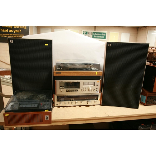 922 - A VINTAGE COMPONANT HI FI including a Trio KR-4600 Receiver Amplifier, a Trio KX-620 single Tade Dec... 