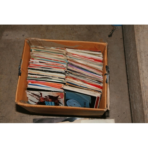 983 - A TRAY CONTAINING APPROX TWO HUNDRED 7in SINGLES including promo copies for Strawbs and Ian Hunter, ... 