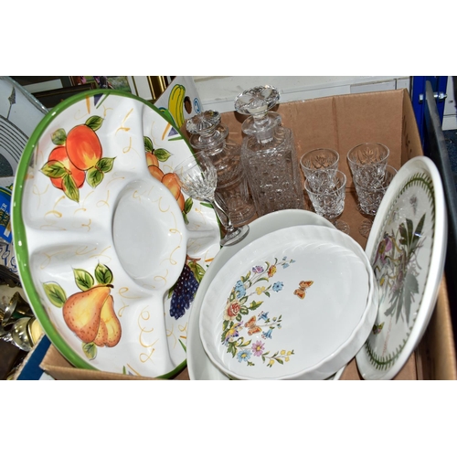 435 - ONE BOX OF CRYSTAL AND TABLEWARE, to include a Kosta Boda Art glass 'Forest Spring Flowers' cake sta... 