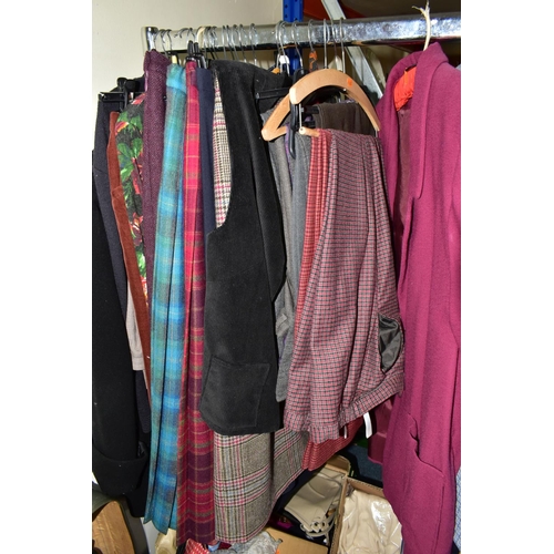 439 - A QUANTITY OF LADIES' CLOTHING, SHOES, HANDBAGS AND ACCESSORIES, to include over fifty ladies' jacke... 