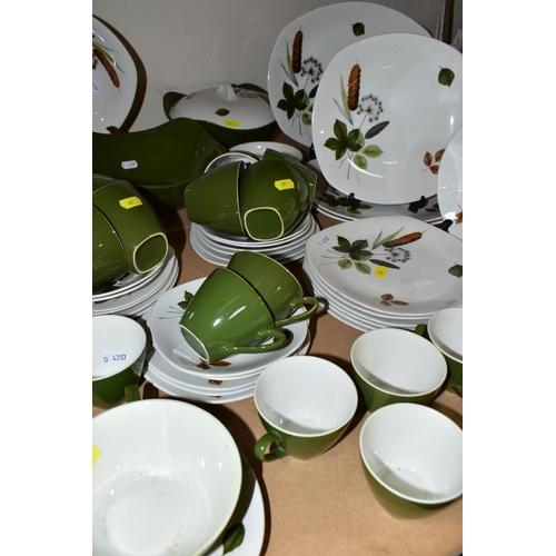 471 - A MIDWINTER STYLECRAFT 'RIVERSIDE' PART DINNER SERVICE, to include tea and coffee cups and saucers, ... 