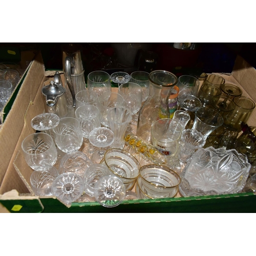 473 - FOUR BOXES AND LOOSE CUT GLASS, DRINKING GLASSES AND SUNDRIES ETC, to include a set of six whiskey t... 