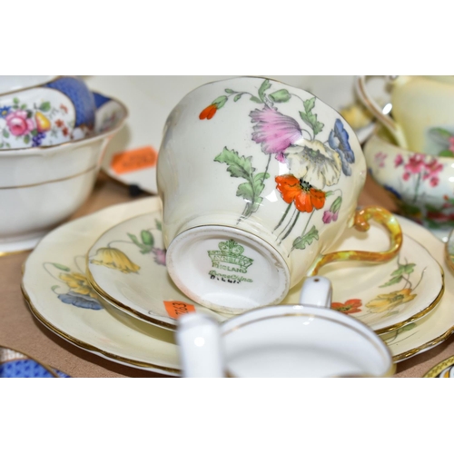 479 - A SELECTION OF AYNSLEY TEA WARES ETC, to include Grotto Rose tea for two, 4145 pattern tea for one, ... 