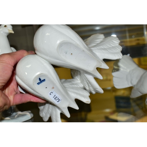 546 - THREE LLADRO DOVE FIGURINES, comprising a Couple of Doves - 1169  sculpted by Antonio Ballester issu... 