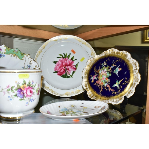 547 - A GROUP OF EIGHT AYNSLEY CHINA PLATES , comprising a pair of Aynsley cobalt blue, white and gold can... 