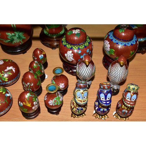 556 - A COLLECTION OF MODERN CLOISONNÉ comprising four vases on wooden stands, a ginger jar, dish, bowl an... 