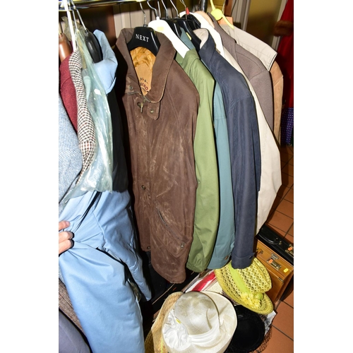 567 - A RAIL OF TWENTY SEVEN ITEMS OF MEN'S CLOTHING, TIES AND BELTS, to include a vintage John Collier br... 