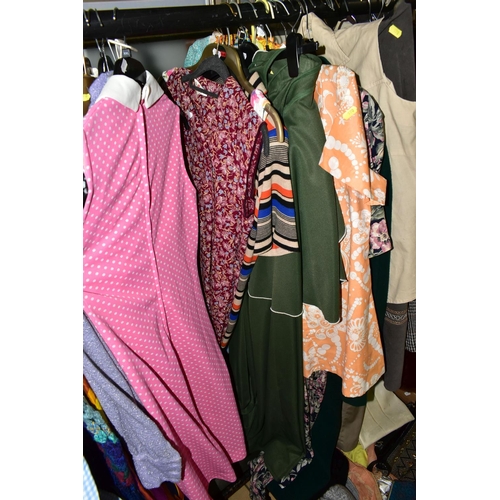 570 - A COLLECTION OF VINTAGE LADIES CLOTHING INCORPORATING STYLES FROM THE 1960'S AND 1970'S, comprising ... 