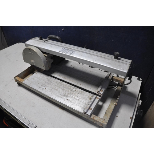 1111 - A WICKES TC180III TILE CUTTER with blade (PAT pass and working)