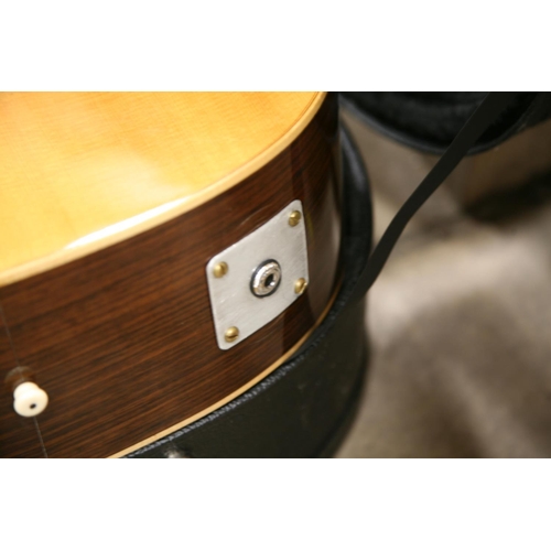 886 - A FRESHMAN FA-400D ACOUSTIC GUITAR with rosewood fingerboard, back and sides, mother of pearl fret m... 