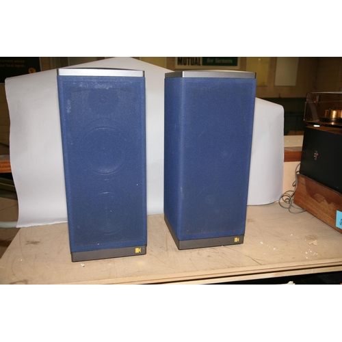 900 - A PAIR OF KEF CONCORD 4 FLOOR STANDING SPEAKERS with original tatty boxes and packaging. Condition v... 