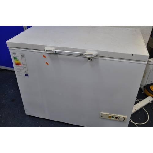 1058 - A SCANDINOVA CF105C CHEST FREEZER measuring width 103cm x depth 66cm x height 84cm (PAT pass and wor... 