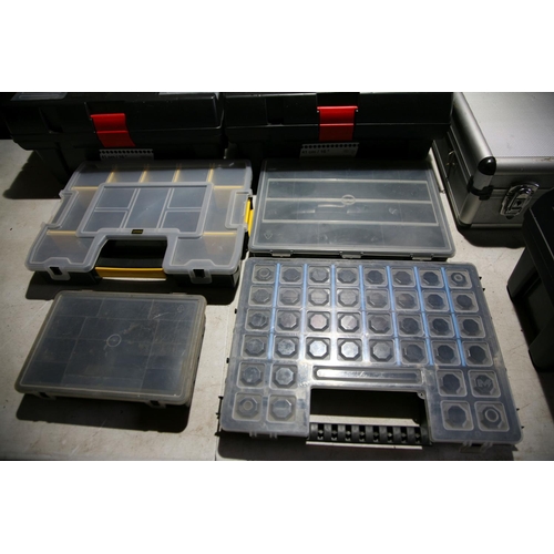 1139 - A CLARKE ALUMINIUM TOOL CASE, three plastic tool boxes and 4 hardware cases