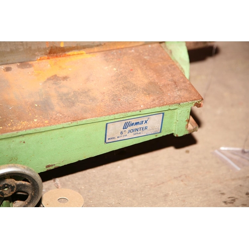 1141 - A VINTAGE WINMAX 6in BENCH JOINTER, total length 120cm with blade guard and right angle fence (Condi... 