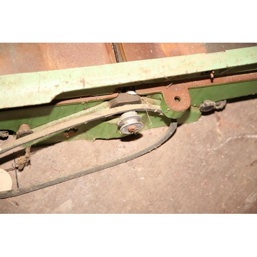 1141 - A VINTAGE WINMAX 6in BENCH JOINTER, total length 120cm with blade guard and right angle fence (Condi... 